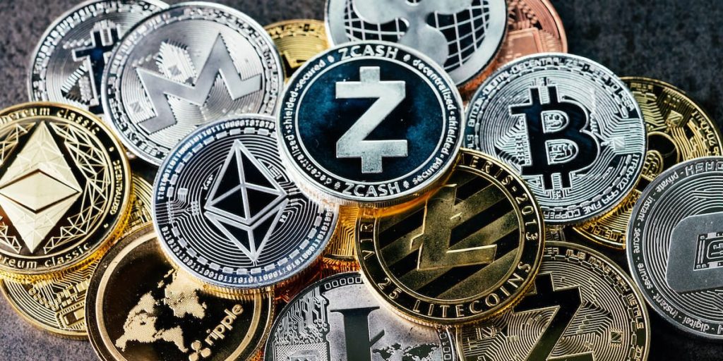 How to Invest in Cryptocurrency: A Beginner’s Guide